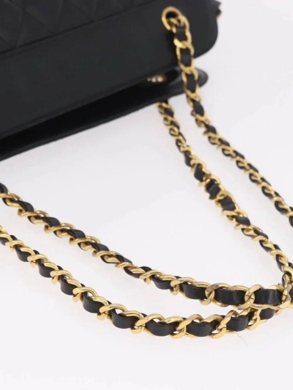CHANEL Matelasse Chain Shoulder Bag Lamb Skin Black Gold CC Auth gh2091